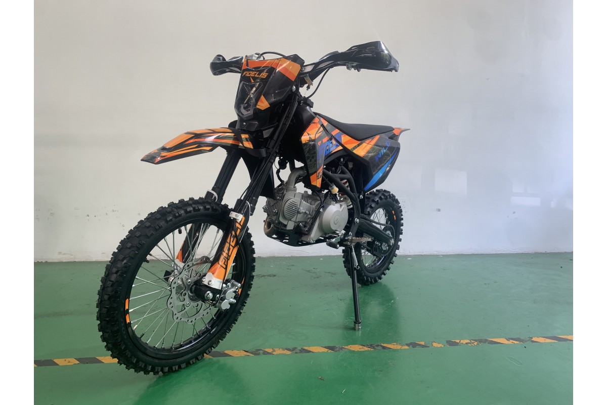 fidelis-moto-wild-5-1200x800